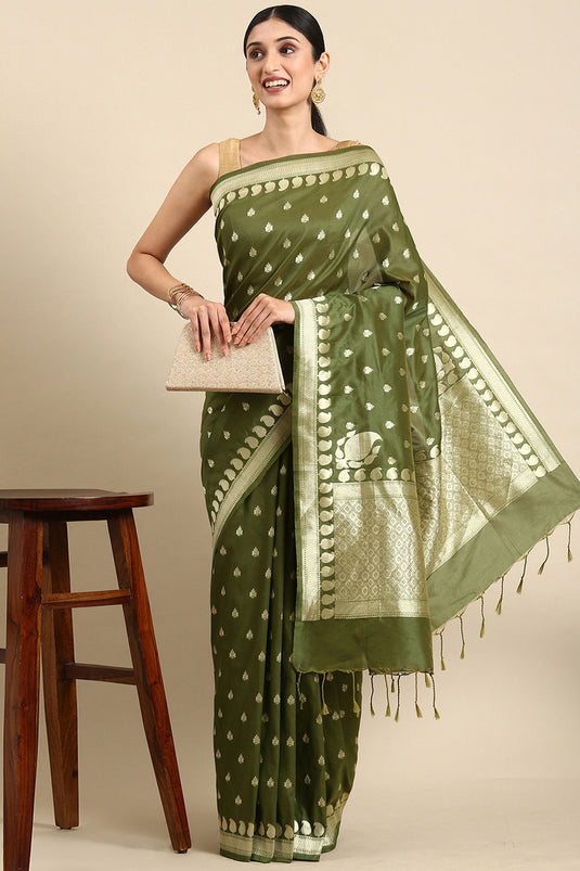Weaving Work Imposing Banarsi Cotton Saree In Green Color