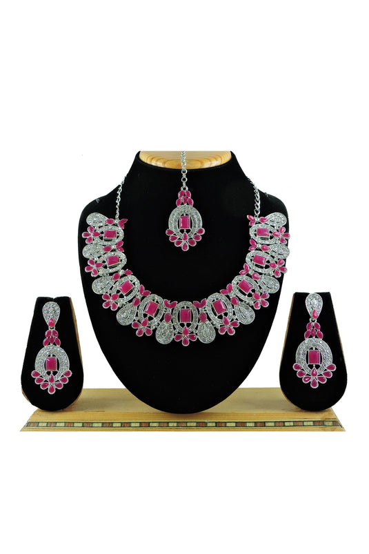 Soothing Rani Color Alloy Material Necklace With Earrings And Mang Tikka