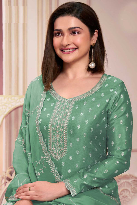 Prachi Desai Green Color Georgette Silk Vintage Salwar Suit