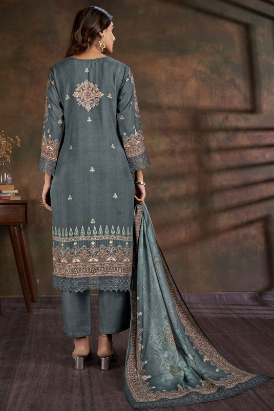 Excellent Muslin Fabric Green Color Salwar Suit With Digital Printed Work