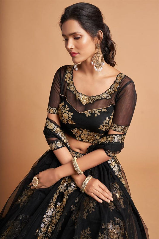 Black Color Alluring Net Fabric Sangeet Wear Lehenga With Embroidered Work