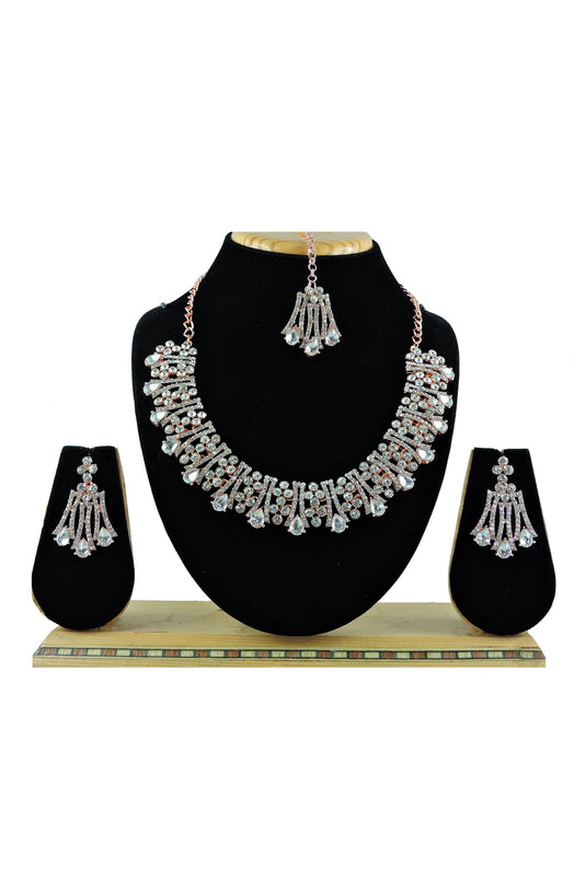 Alloy Material Silver Color Fantastic Necklace With Earrings and Mang Tikka
