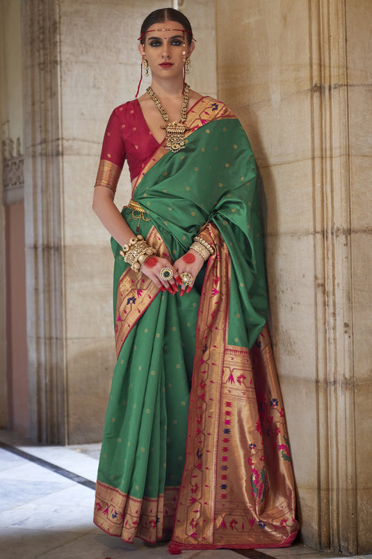 contrast blouse for dark green saree