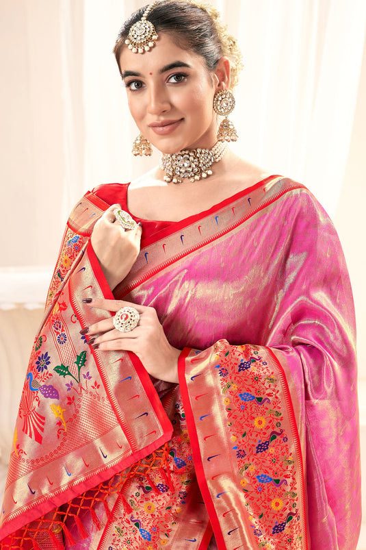 Function Wear Soothing Handloom Silk Saree In Pink Color