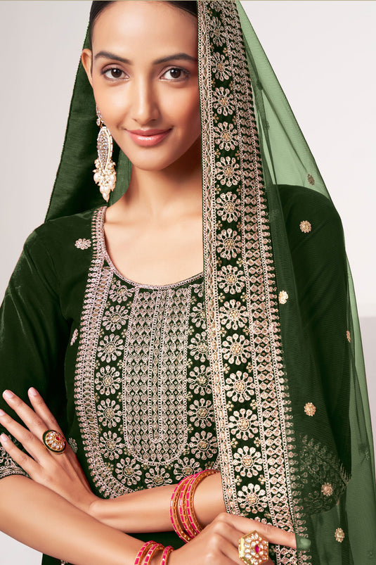 Embroidered Dark Green Color Salwar Kameez In Velvet Fabric