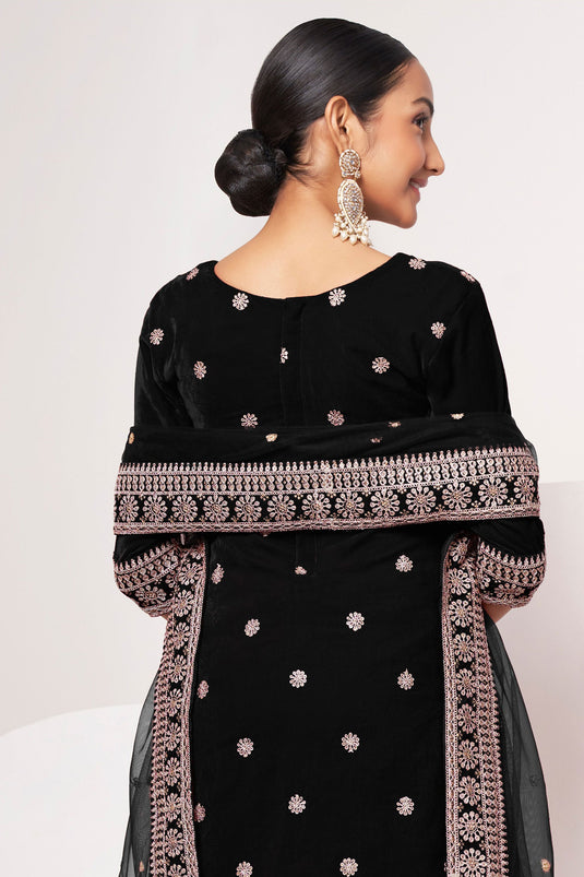 Black Color Embroidered Suit In Velvet Fabric