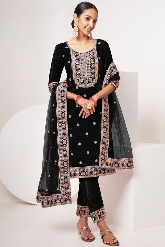 Black Color Embroidered Suit In Velvet Fabric